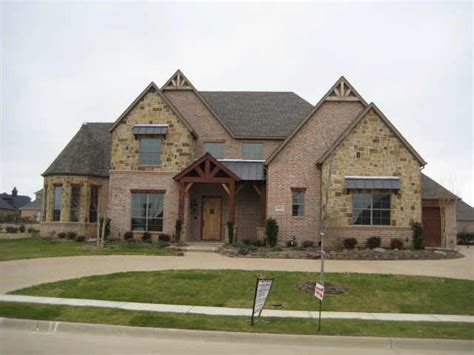 Texas Home Love The Mix Of Stone And Brick Home Styles Exterior