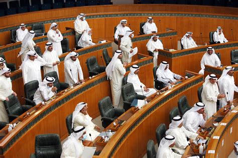 مجلس الأمة الكويتي علاقة مسدودة بين المعارضة البرلمانية والحكومة