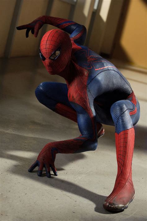 The film is directed by marc webb. THE AMAZING SPIDER-MAN - New Badass 2012 Trailer — GeekTyrant