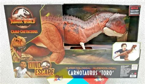 Jurassic World Camp Cretaceous Carnotaurus Toro Super Colossal By