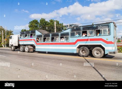 Camello Cuba Hi Res Stock Photography And Images Alamy