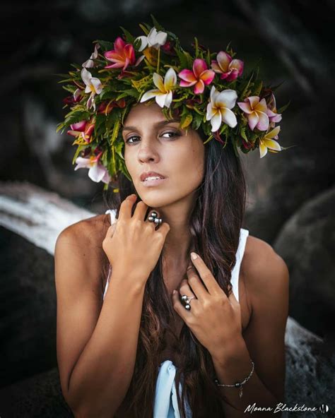 Pin By Patti Migliaro On All Things Hawaii And Tahiti Hawaiian Woman