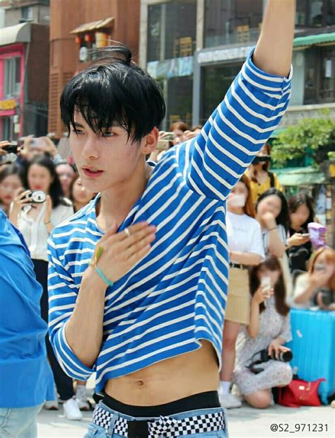 Top 20 Male K Pop Idols That Stunning In Crop Tops