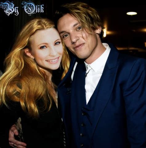 Manip Candice King And Jamie Bower Carlson Young Kevin Zegers Jackson