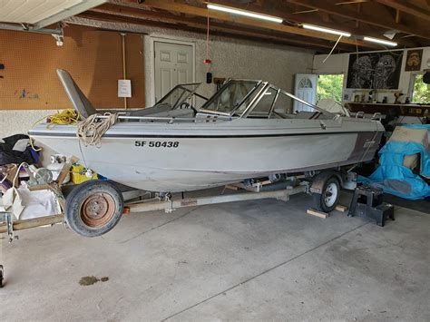 1984 Vanguard 16ft Open Bow Boating