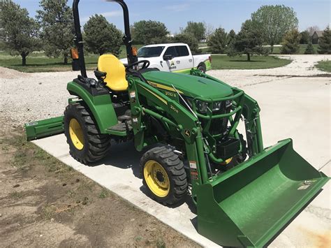 2020 John Deere 2032r Compact Utility Tractor برسم البيعseward Nebraska