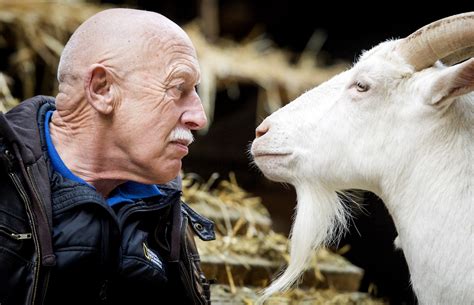 The Incredible Dr Pol How Dr Jan Pol Learned To Be A Hands On Veterinarian An Old Style Vet