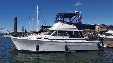 1985 Bayliner 3270 Explorer Power Boat For Sale