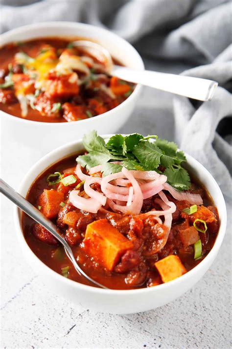 instant pot or slow cooker sweet potato chili lexi s clean kitchen