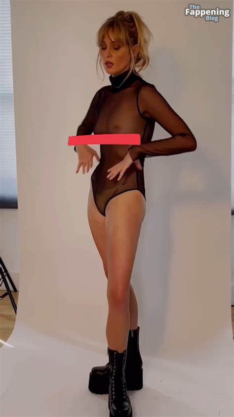 Sexy Revamp Magazine Video