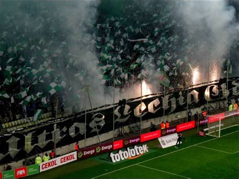 The teams total wage bill is: Ultras Lechia Gdańsk