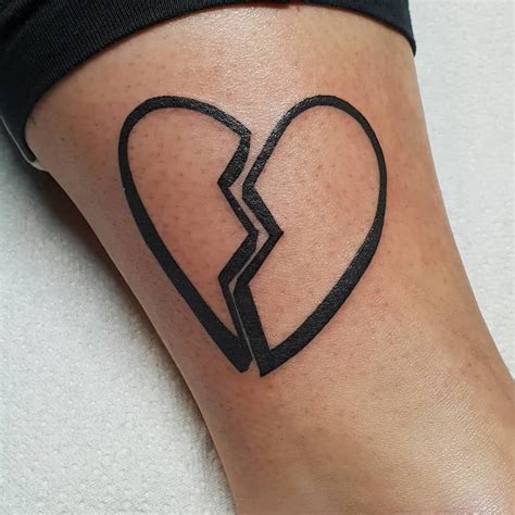 Top 99 Best Black Heart Tattoo Ideas