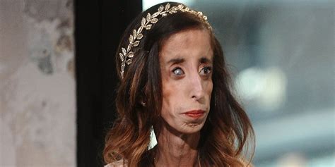 Once Dubbed The Worlds Ugliest Woman Lizzie Velazquez Shuts Down