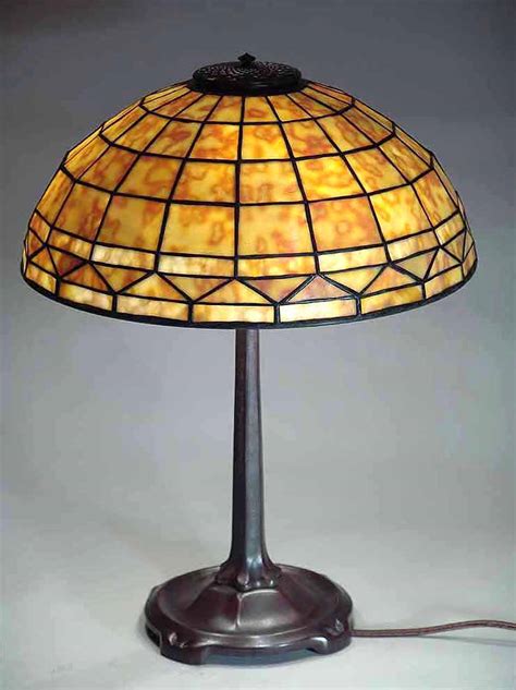 16 Tiffany Lamp Shade Geometric Dome 1900 And Small Stick Base 533
