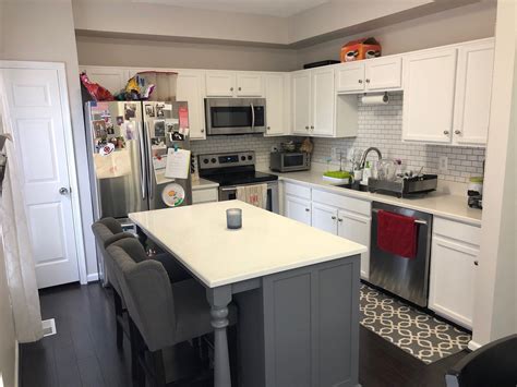 Be sure to add color and texture with the seating you select for your kitchen island. Item #166 kitchen Island with Seating, Turned Legs ...