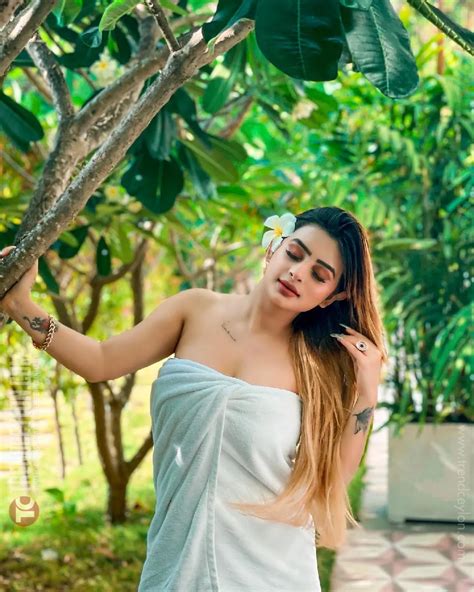 Indian Actress Ankita Dave Looks Sizzling In A Bath Towel