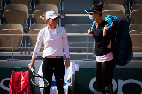Ask razvan a question now. Întâlnire cu deja-vu între Halep şi Begu? Statistica o ...