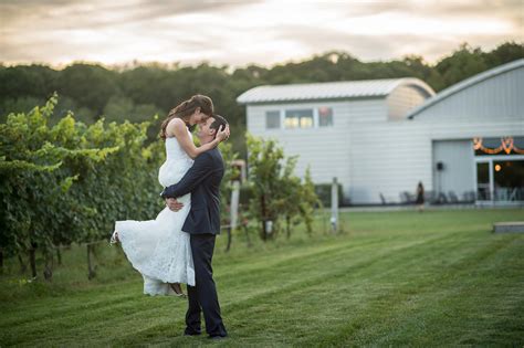 Kaylie And Andreas Gorgeous Saltwater Farm Vineyard Wedding Jennifer