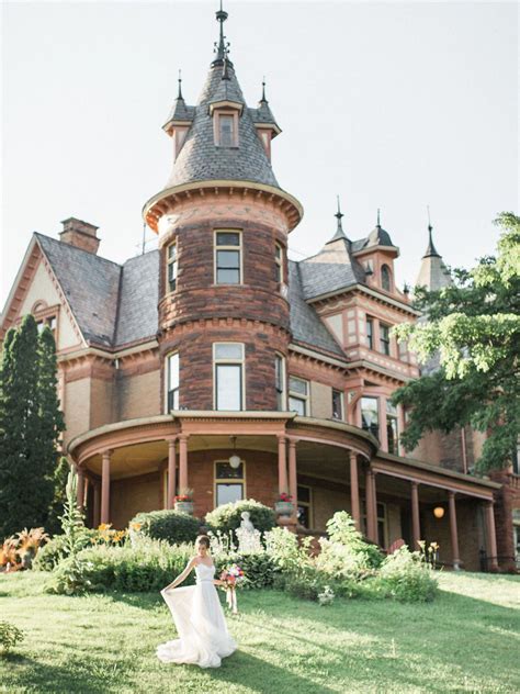 Contact Henderson Castle In Kalamazoo On Weddingwire Browse Venue