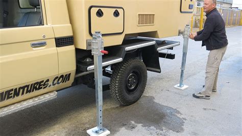 Our truck cap features include fuel saving aerodynamic styling, convenient lock options, matching oem factory colors, and interior. Pin by Gordon Stiltner on Truck Campers | Camper jacks ...