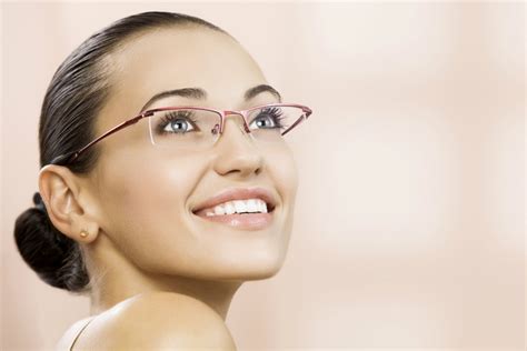 Trucos De Maquillaje Para Mujeres Con Lentes Estilo De Vida Belleza