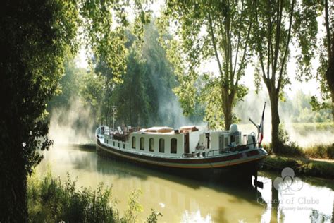 Private Cruise The Loire Valley In Flat Bottom Boat Tours Project