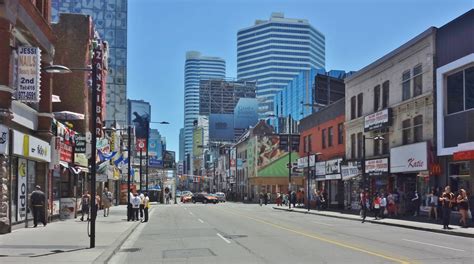 Downtown Toronto Yonge Street Yonge Street Downtown Toronto Street View Views Scenes