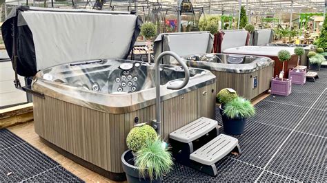 The company has more than 250 quality checks and inspection standards. Jacuzzi® Hot Tub Sale