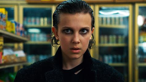 stranger things la vita di eleven nella terza stagione wired