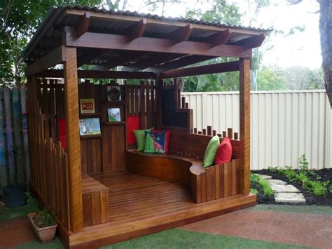 What A Sensational Idea For An Outdoor Reading Space