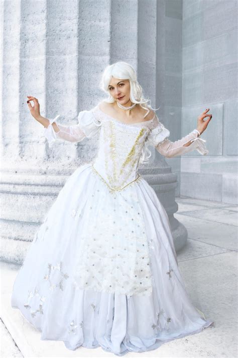 The White Queen Cosplay Alice In Wonderland By Cosmic Empress On