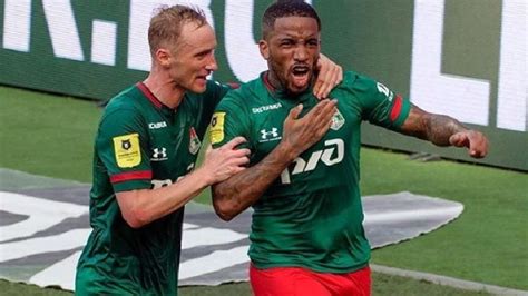 Jefferson Farfán qué números dejó en el Lokomotiv de Moscú