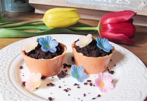 And i grow different varieties of basil (which have edible flowers) among my tomatoes. RECIPE: Mini Completely Edible Flower Pots | Treasure ...