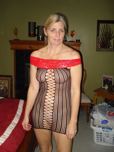 Hot Milf Dressed Up For The Swingers Party 8 Pics Xhamster