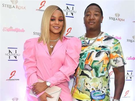 Yung Joc And Kendra Robinson Tie The Knot The Shade Room Love And Hip