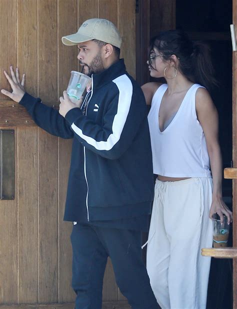 Selena Gomez And Boyfriend The Weeknd Celebrated Selenas 25th Birthday