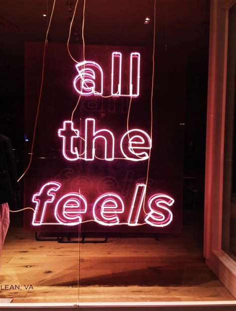 Wallpapers minimalistas, estilo tumblr para celular ! Pin by Erin Degnan on Spotify playlist covers | Neon signs ...