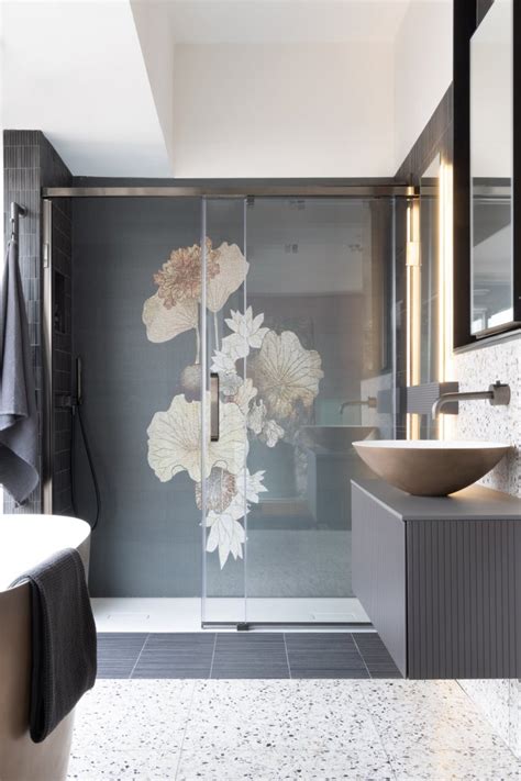 Using Waterproof Wallpaper Bathroom Inspiration