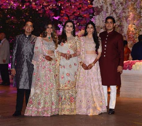 As the surname suggests, akash ambani is the elder son of the indian. Anant-Ambani-Isha-Ambani-Nita-Ambani-Shloka-Mehta-and ...