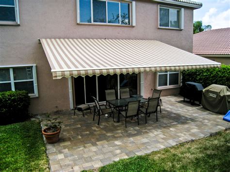 The Sunesta Retractable Awning Mr Awnings A Sunspaces Company