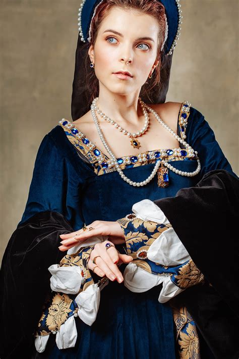 Tudor Gown Th Century Anna Boleyn Dress Henry VIII Etsy