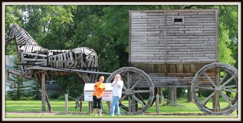 Largest Horse And Buggy Structure In The World What Are The Sights