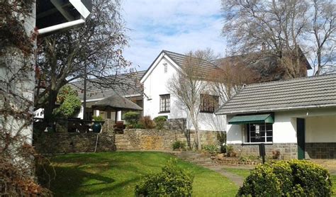 Premier Hotel Himeville Arms In Drakensberg Gardens Underberg — Best