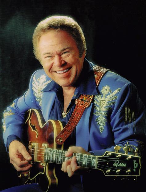 Roy Clark Country Guitar Virtuoso Hee Haw Star Has Died News