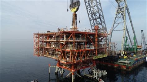 3rd Platform Of South Pars Phase 13 Installed On Offshore Spot Tehran