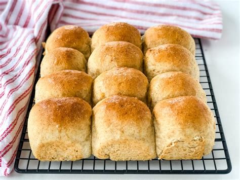 Homemade Whole Wheat Buns A Pretty Life In The Suburbs