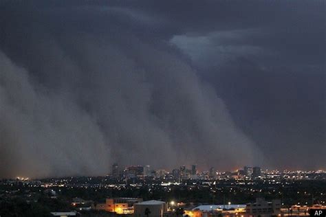 Phoenix Dust Storm Arizona Hit With Monstrous Haboob Photosvideo