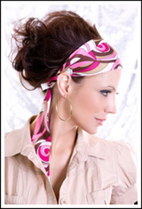 Its influence cannot be erased so easily, even almost fifty years later. 70s hairstyles with scarves