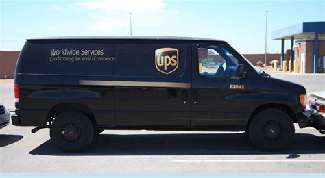 Man Driving Cloned UPS Van Busted Trying To Deliver Mexican Parcels Into California The