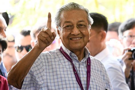 Pakatan harapan (ph) is a malaysian political coalition which succeeded the pakatan rakyat coalition. Mahathir & Pakatan Harapan win GE14, will form M'sia ...